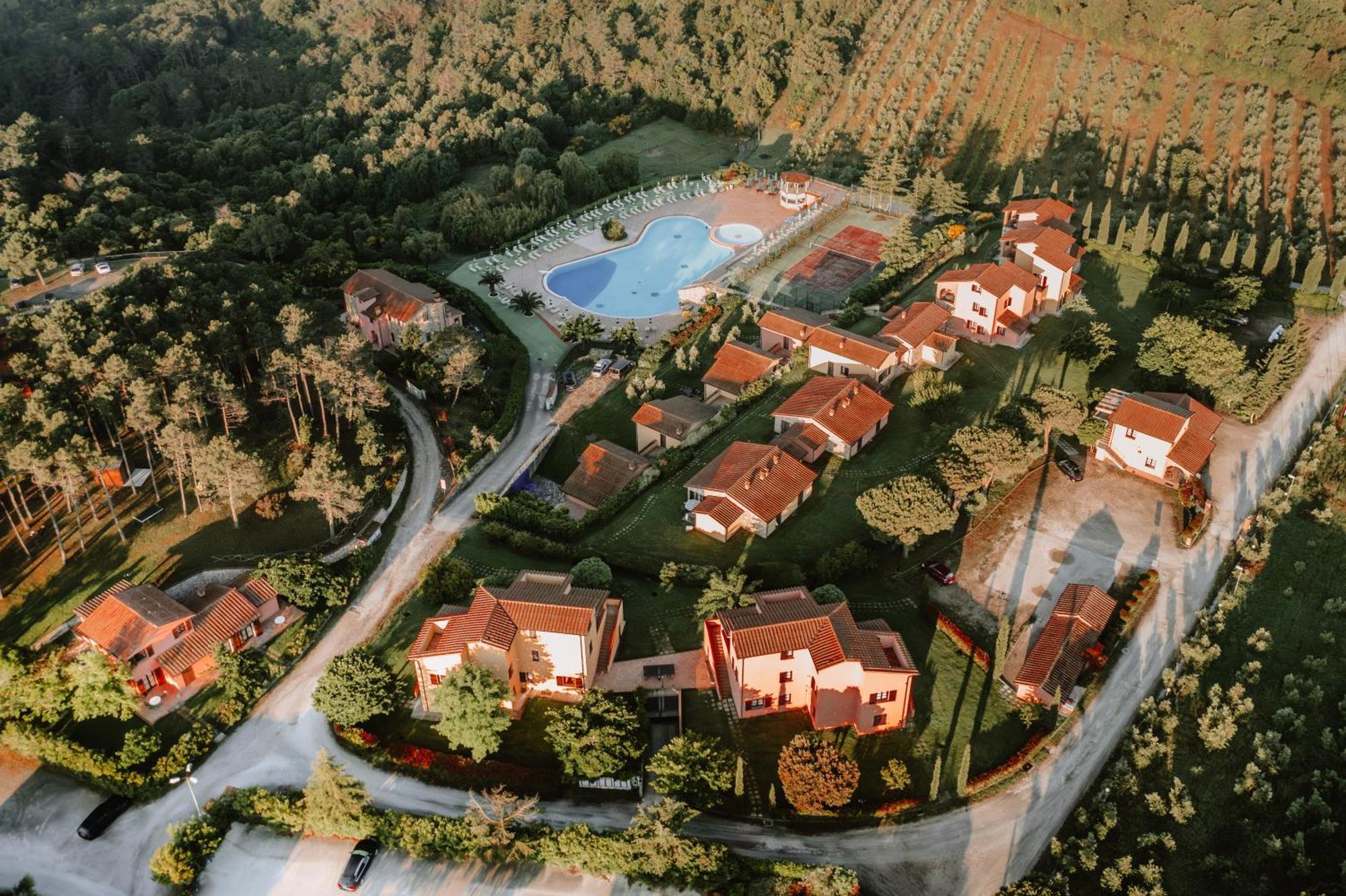 Borgo San Pecoraio Resort Рипарбелла Экстерьер фото